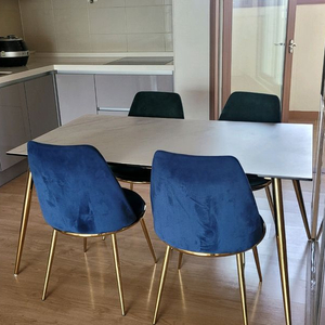 4인 식탁&의자 이미지