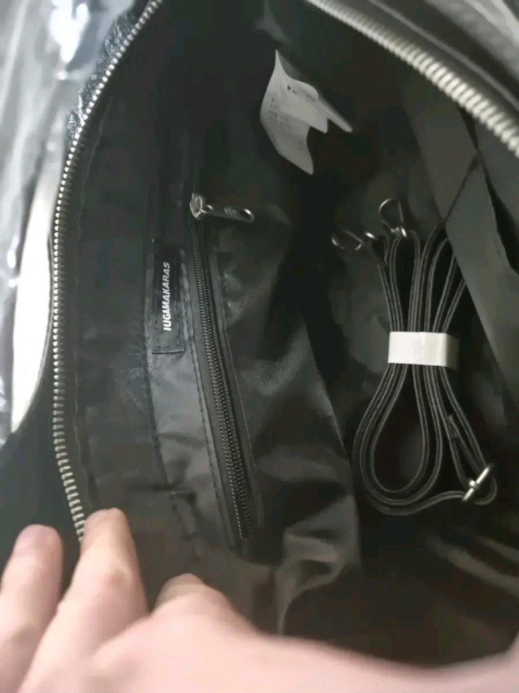 이우가마카라스 스터드 레더 숄더백 새상품 이미지