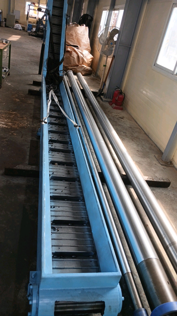 청용메이커 에어프론 칩 컨베이어 판매합니다. 이미지