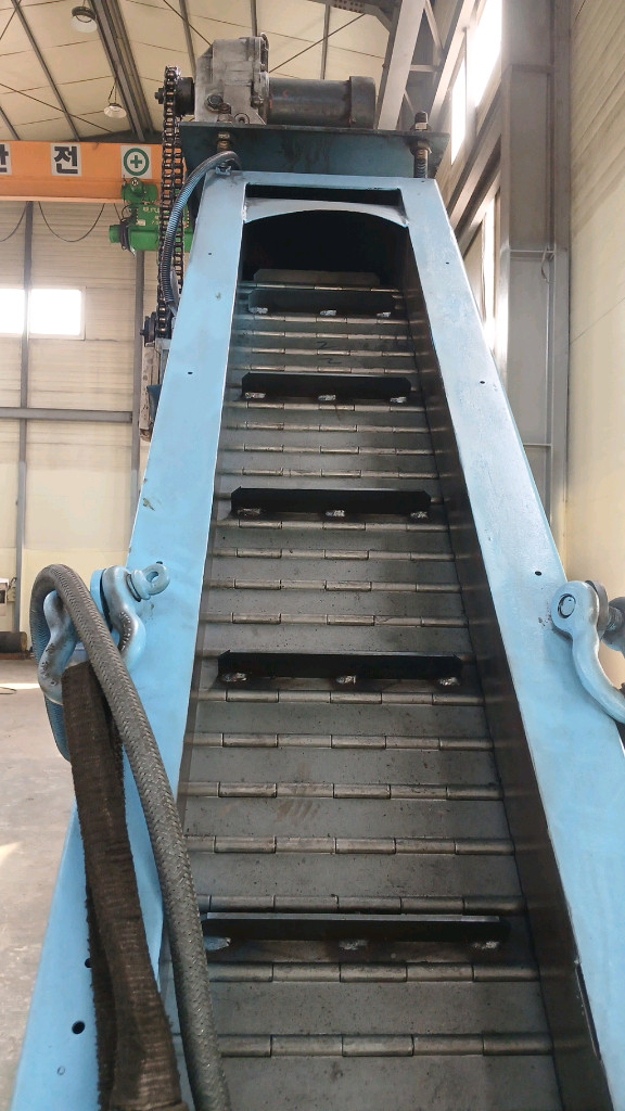 청용메이커 에어프론 칩 컨베이어 판매합니다. 이미지