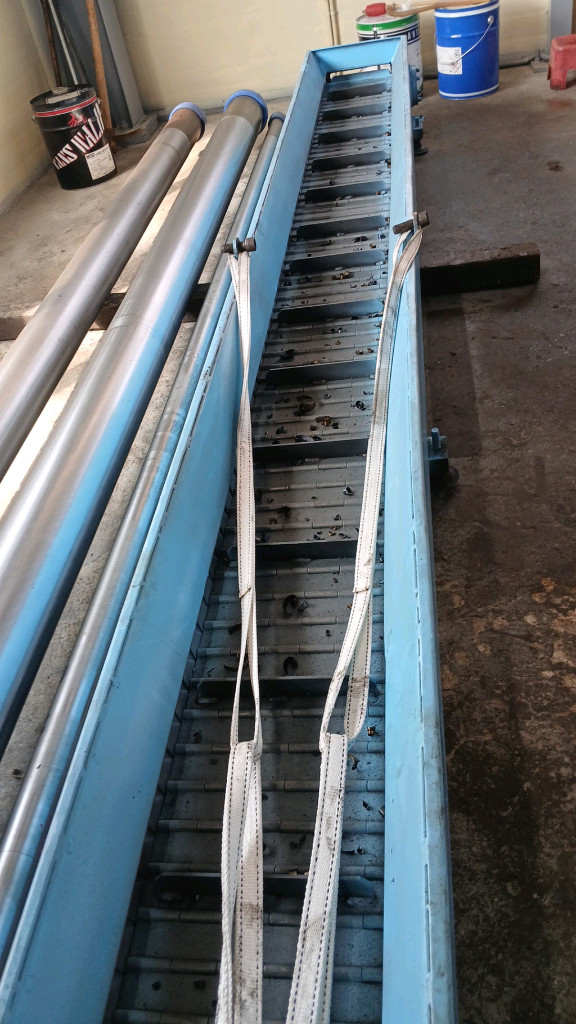 청용메이커 에어프론 칩 컨베이어 판매합니다. 이미지