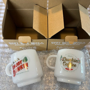 던킨 크리스마스 밀크글라스 새상품 2개 세트 이미지