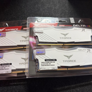 팀그룹 ddr4 8gb x 2 3200 cl16 화이트 이미지