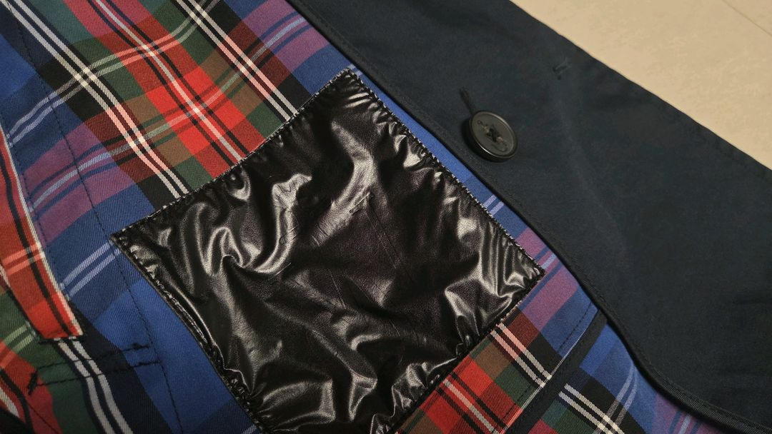 유니클로 x JW 앤더슨 리버시블 체크 트렌치 코트 이미지