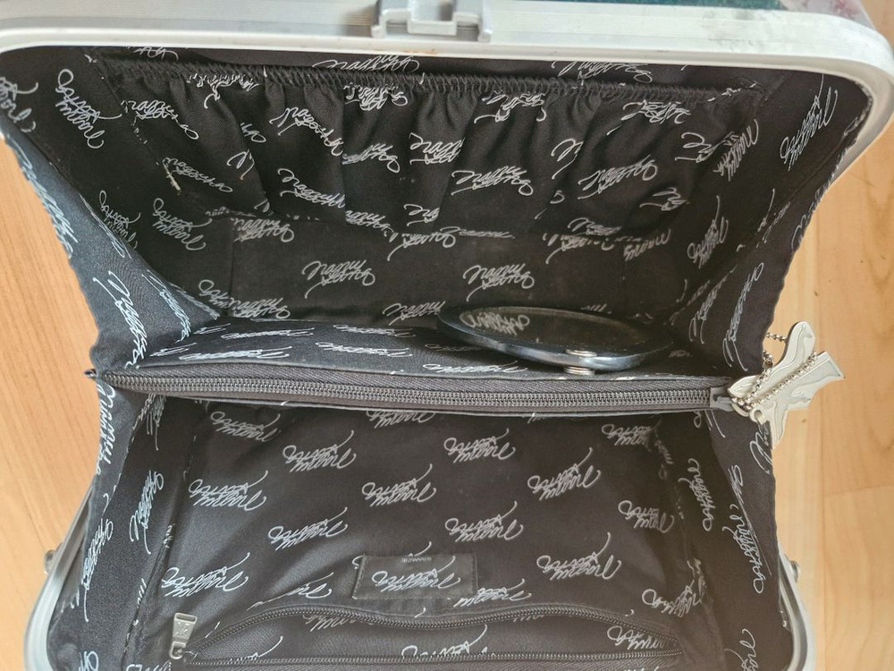 캐리어형 소형 멀티 파우치 수납 가방 하드 케이스 레디백 (지갑형) 이미지