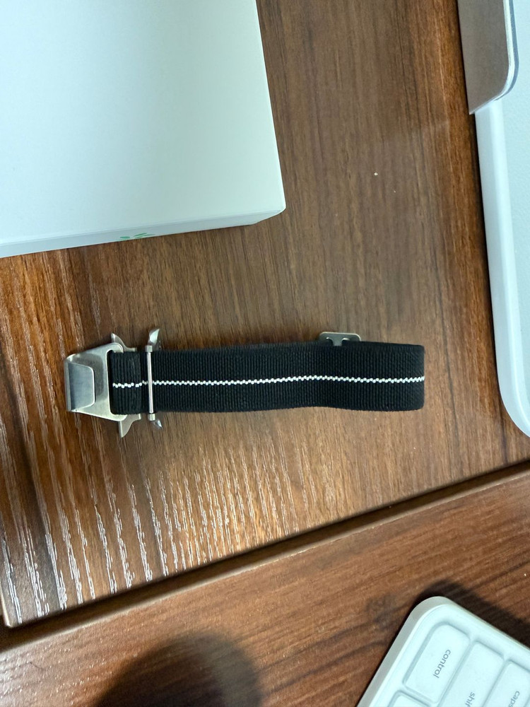 애플워치 42mm GPS 실버 + 나일론 밴드 이미지