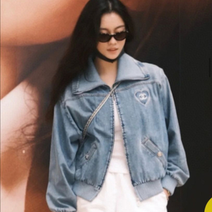 샤넬 데님 자켓 이미지