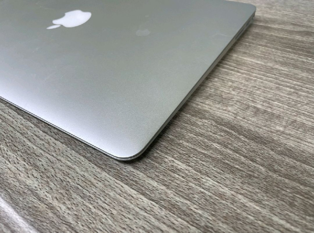 맥북에어 13인치 2017 i5 / 램8GB 이미지