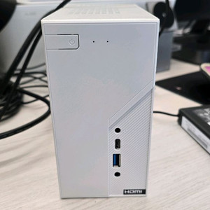 x600 mini pc 8600g 이미지