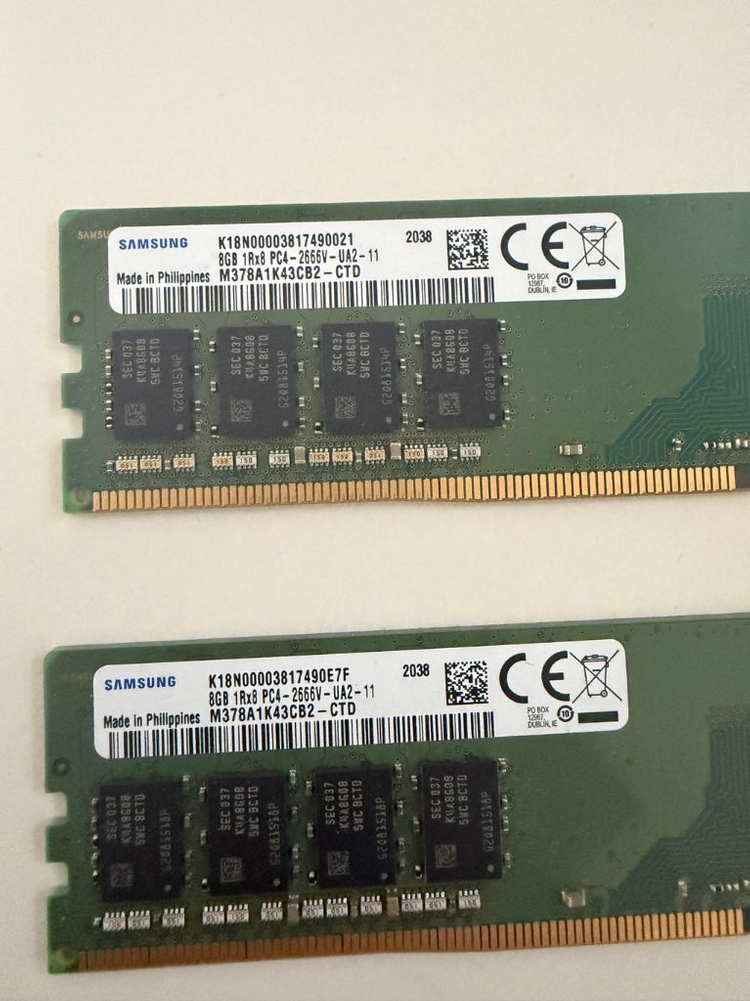 삼성전자 DDR4 8기가 2개 팝니다 이미지