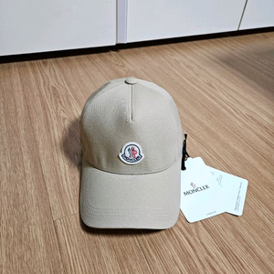 몽클레어 베이지 볼캡 모자 새상품 이미지