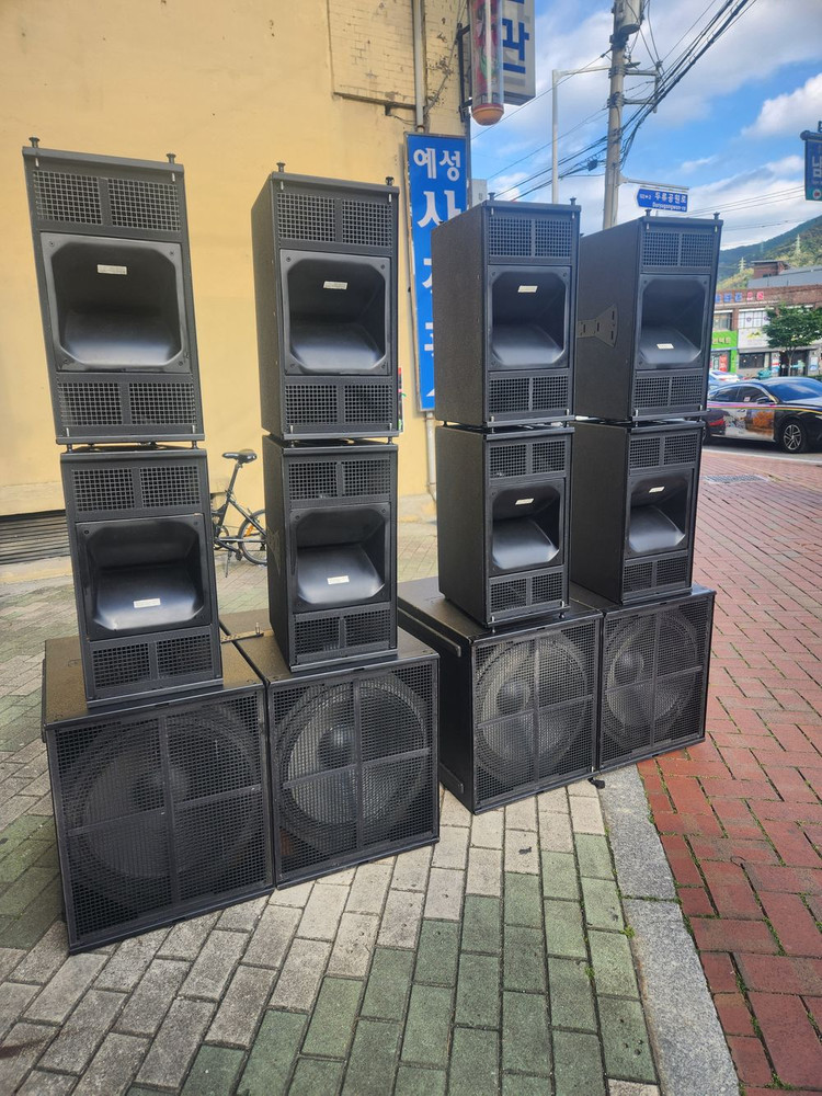 ATAKA 어레이스피커 총12통 10인치스피커하이B&C 이태리제 8통구성 18인치우퍼4통 이미지