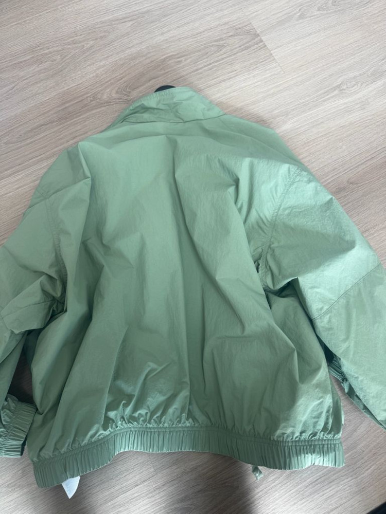 나이키 솔로스우시 우븐 트랙 오일그린 이미지