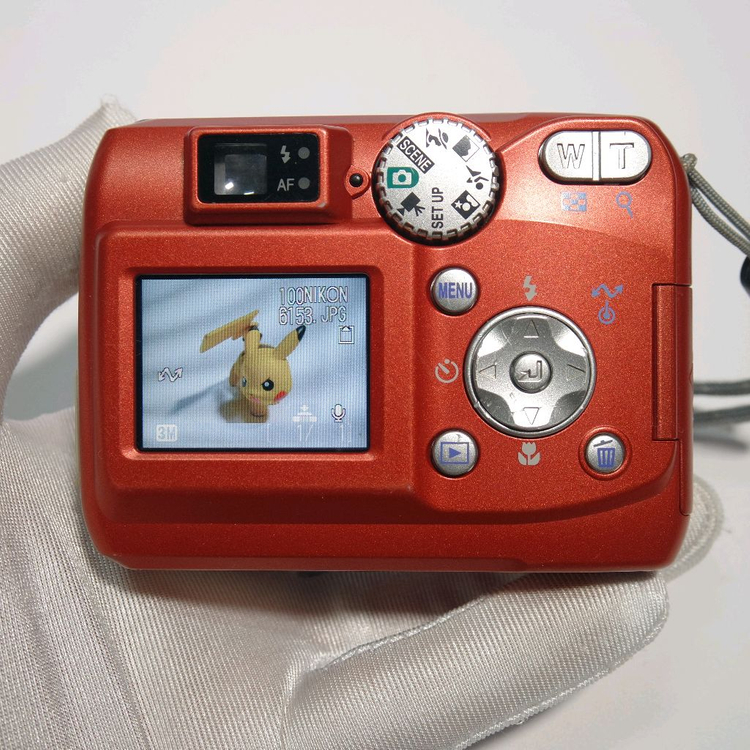 니콘 쿨픽스 3200 레드 디카 이미지