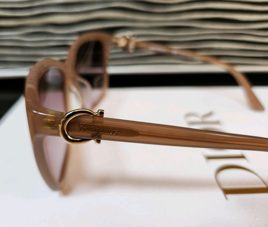 살바토레 페라가모 SF748SK 선글라스 이미지