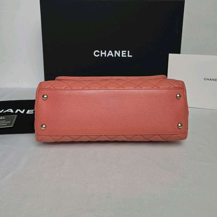 샤넬 코코핸들 미듐 캐비어 핑크 금장 이미지