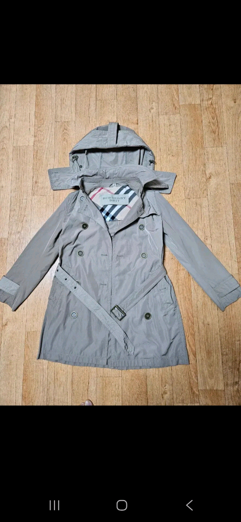 정품,최상급)버버리 후드(탈부착) 트렌치 코트, 베이지색, 사이즈 55 이미지