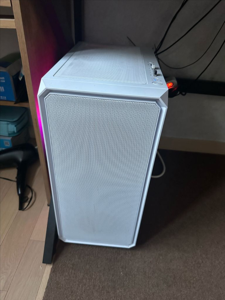 삼성 32인치 게이밍 모니터+고사양 PC(게이밍컴퓨터)팝니다 이미지