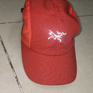 아크테릭스 남자 모자 /팬츠 이미지