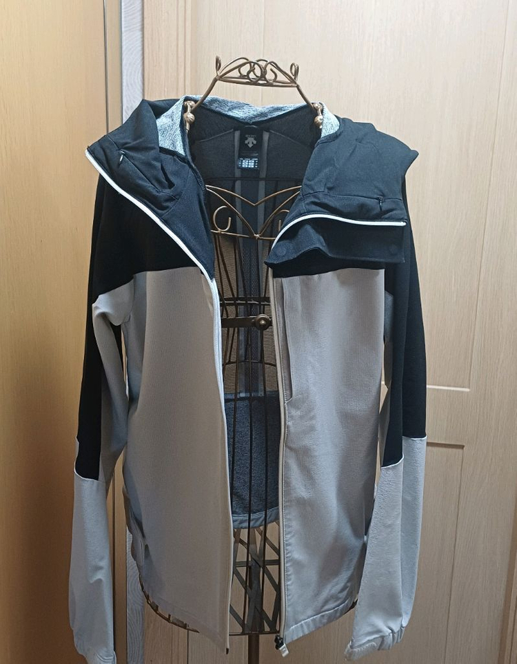 데상트 남성 기능성 후드 바람막이 자켓 105 DESCENTE 이미지