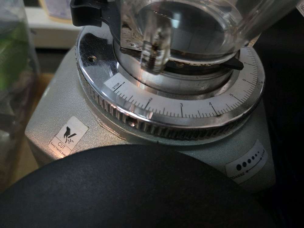 업소용 커피 원두그라인더 반자동 이미지