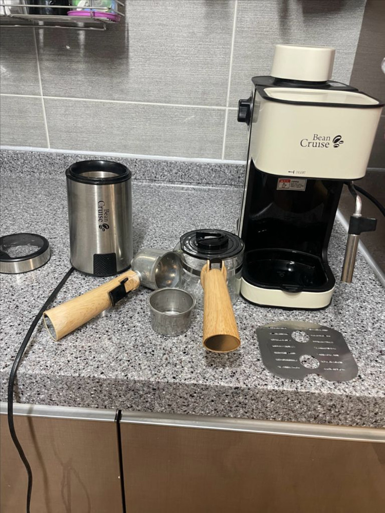 커피머신기 일리 에소프레소 이미지