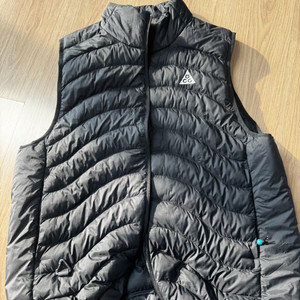 나이키 acg 라바플로우 패딩조끼 이미지