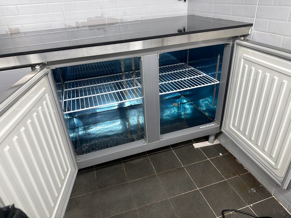 그랜드 1500 테이블냉장고 이미지