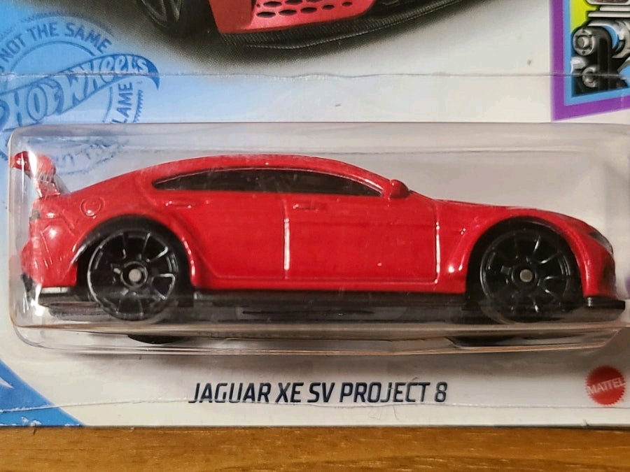 핫휠 재규어 XE SV 프로젝트 8 미개봉 이미지