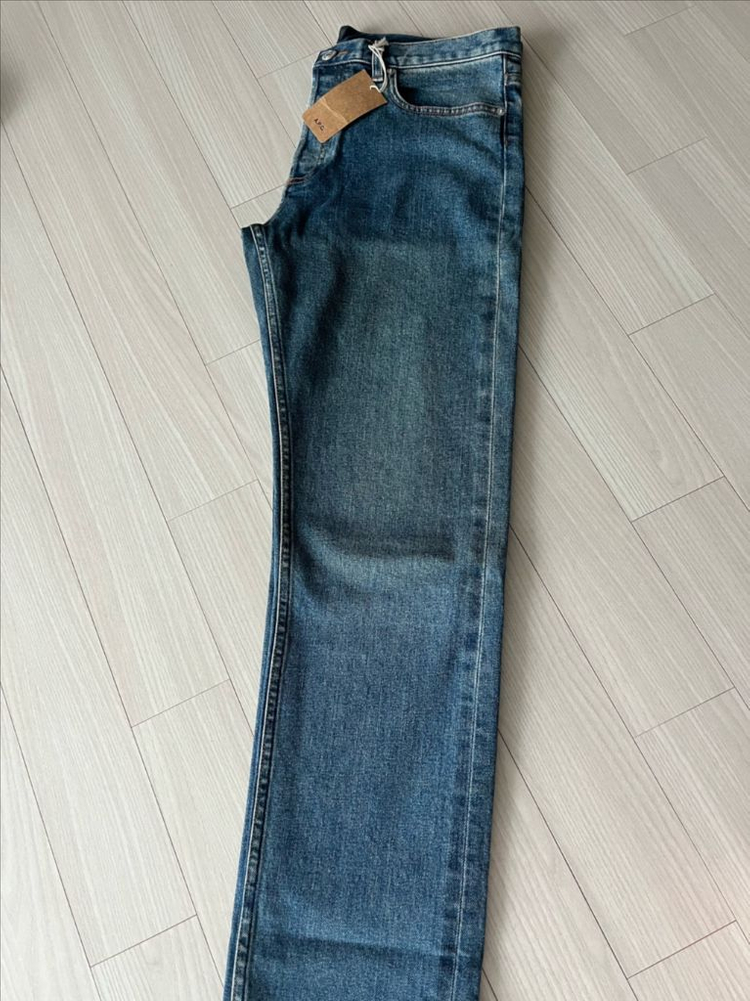 아페쎄 APC 쁘띠 스탠다드 중청 이미지