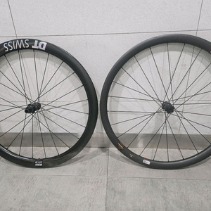 앞 리저브34mm / 뒤 파스포츠 페더 50mm 디스크 휠셋 이미지