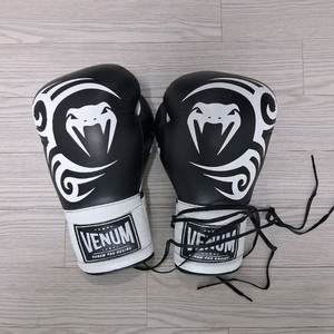 타이슨 베넘 글러브 14온스 레이스 자리언트 2.0 이미지