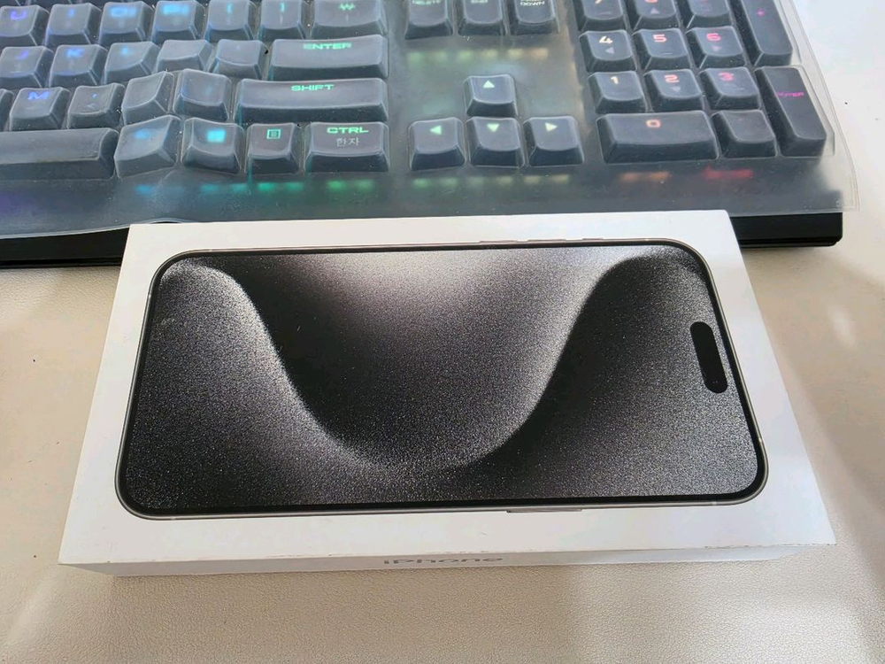 아이폰 15 프로맥스 화이트 512GB(자급제) 이미지