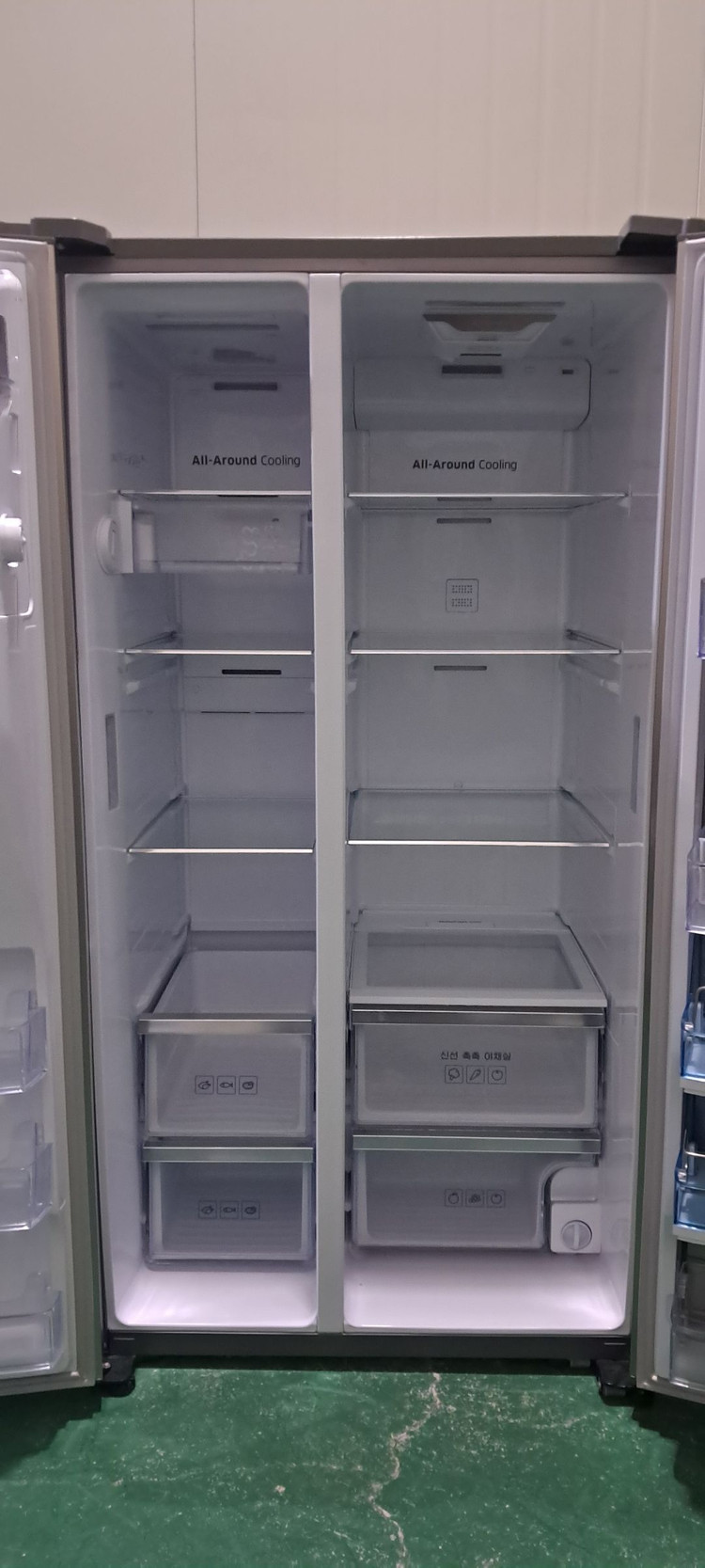 1595 삼성 785L 2도어 정수기양문형냉장고(메탈) 이미지