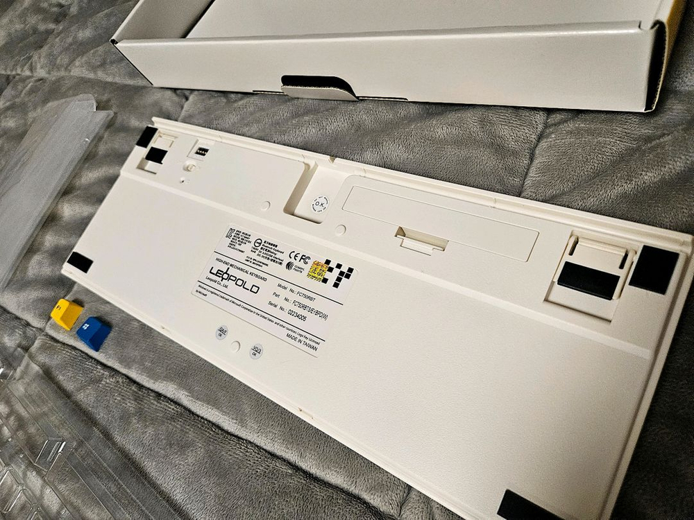 레오폴드 FC750RBT 저소음적축 키보드 이미지