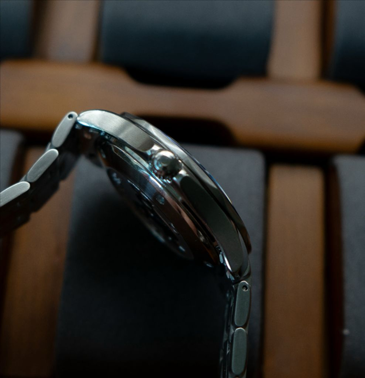 오메가 씨마스터 300 청판 41mm 쿼츠 시계 이미지