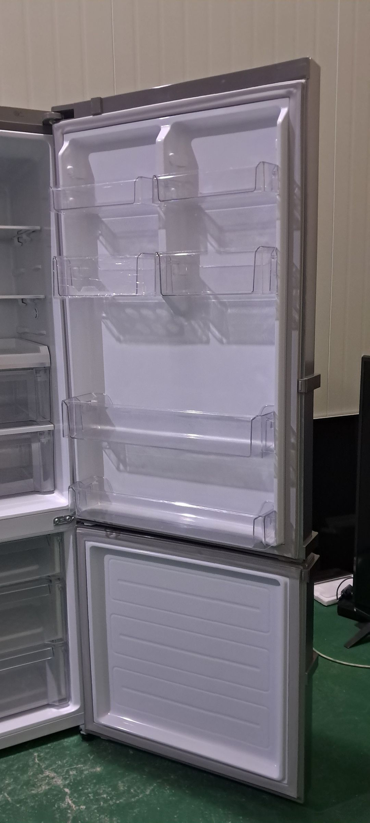 1599 엘지 452L 2도어냉장고(메탈) 이미지