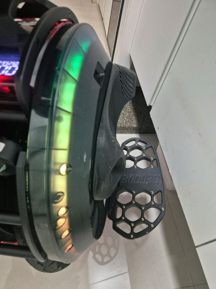 비고드c8 외발 전동휠 이미지