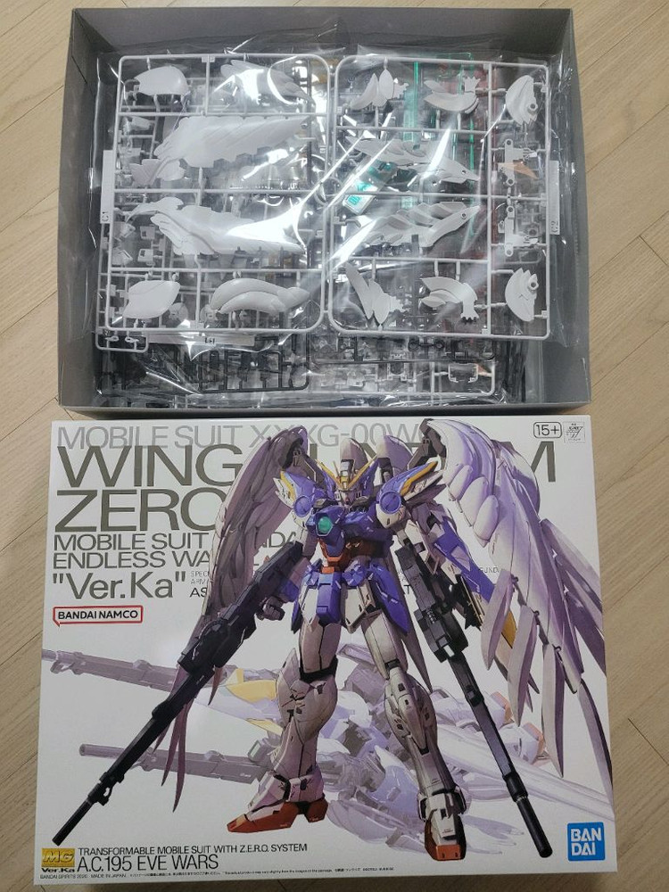 반다이 MG 윙건담 버카 이미지
