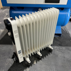 전기 라디에이터 2500W / 이동식 난방기 이미지