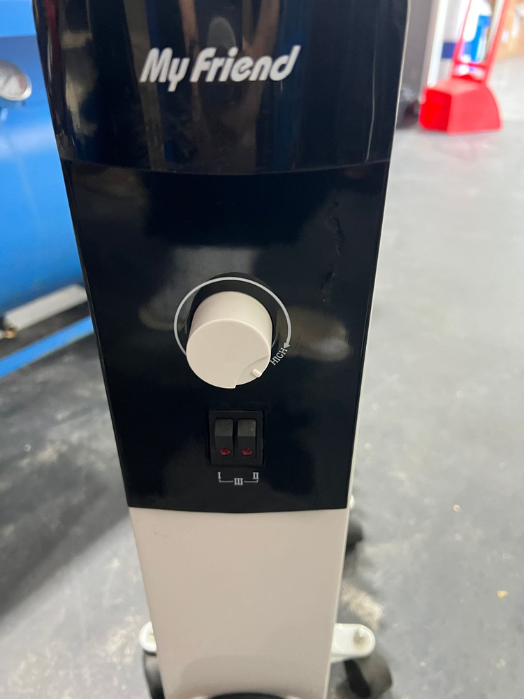 전기 라디에이터 2500W / 이동식 난방기 이미지