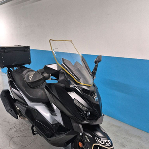 SYM 크루심 알파300. 22년식 경정비완료 오토바이 블랙 스쿠터 이미지