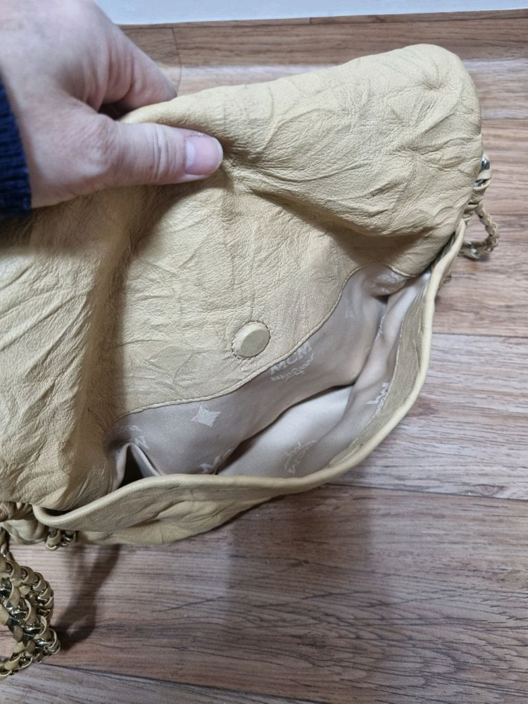 mcm숄더백 이미지