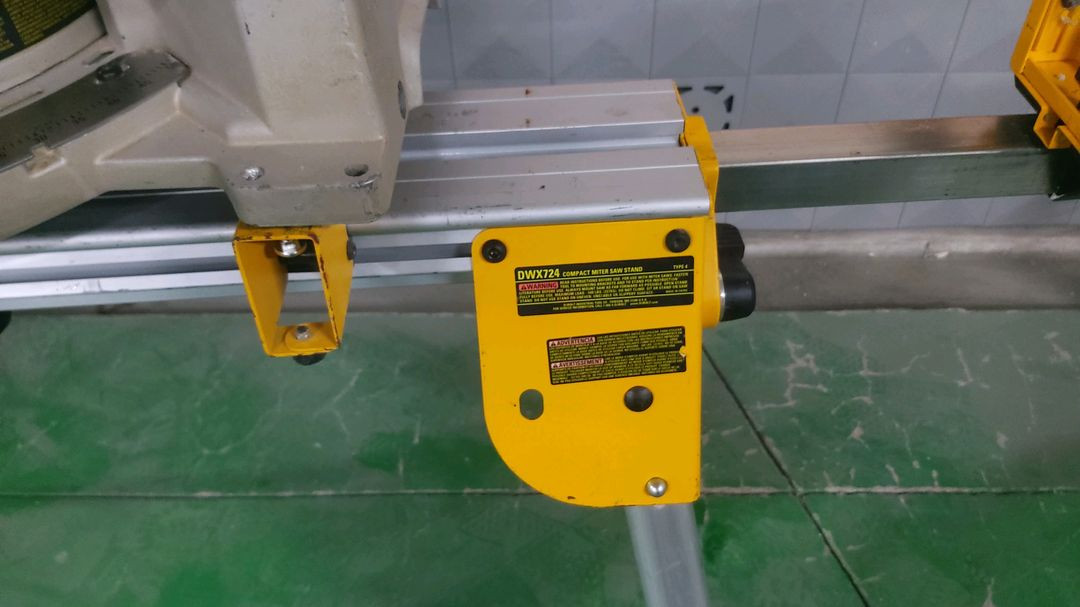 디윌트슬라이딩각도절단기,스탠드 판매합니다 이미지