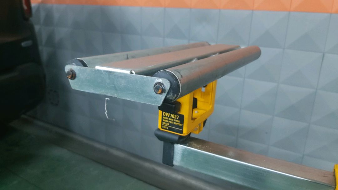 디윌트슬라이딩각도절단기,스탠드 판매합니다 이미지