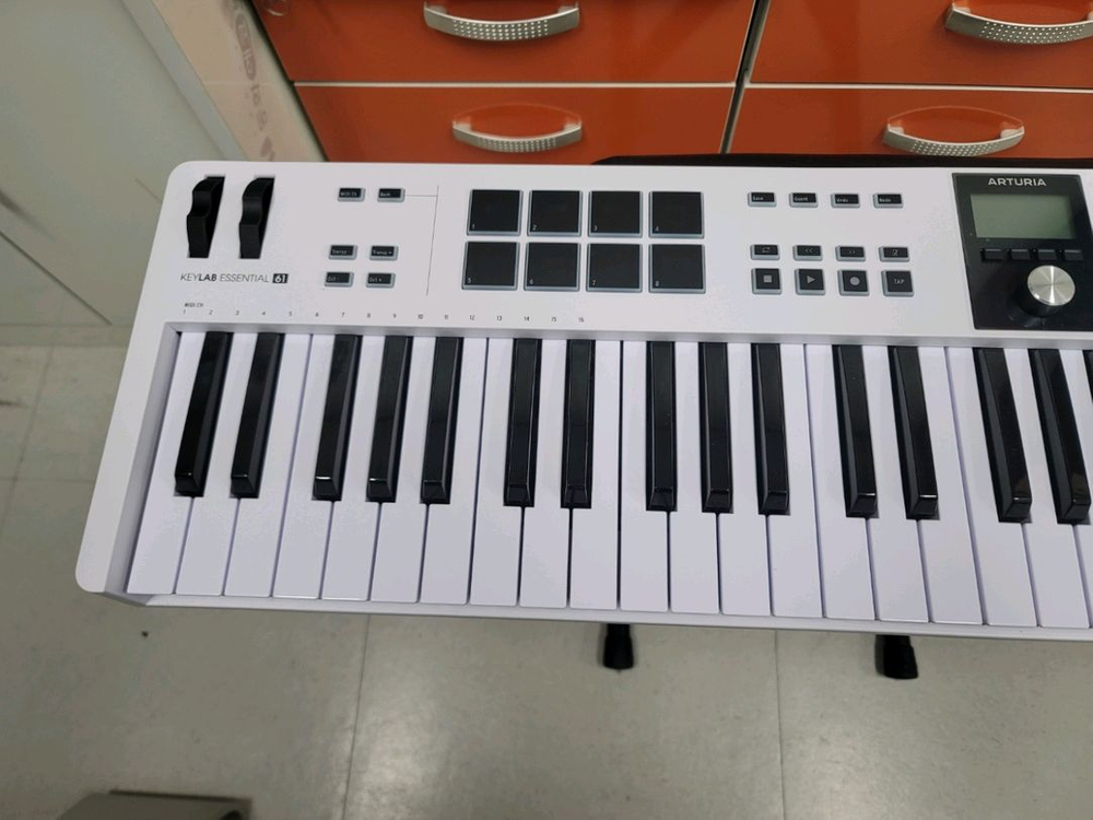 엘가토 스트림덱 플러스 아투리아 키랩 에센셜 61 MK3 마스터 키보드 이미지