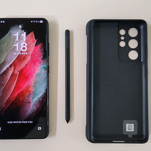 갤럭시 S21울트라256. 단품+정품 케이스+펜. 흑점 1개(사진참고). 이미지