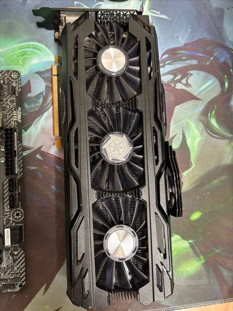 inno3D iChiLL 지포스 GTX 1080 Ti X4 11GB 이미지