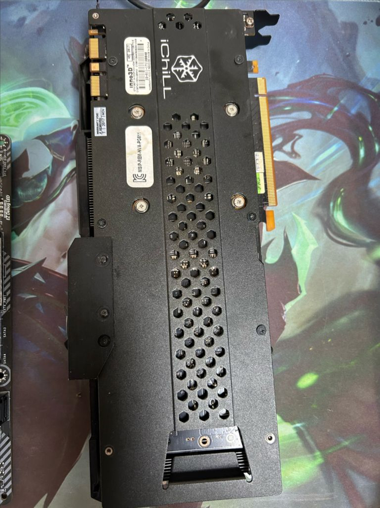 inno3D iChiLL 지포스 GTX 1080 Ti X4 11GB 이미지