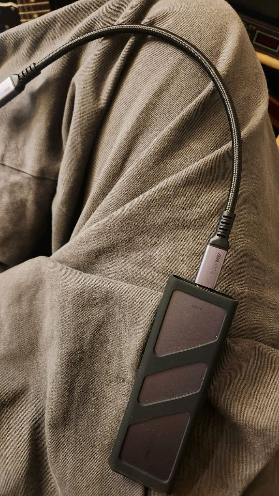 삼성 v nand ssd 990 pro 2tb + 케이스 usb선 이미지